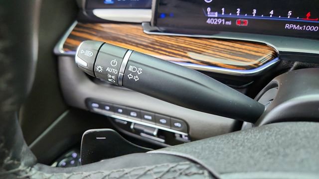 Used 2023 Cadillac Escalade Premium Luxury w/ Performance Package image 46