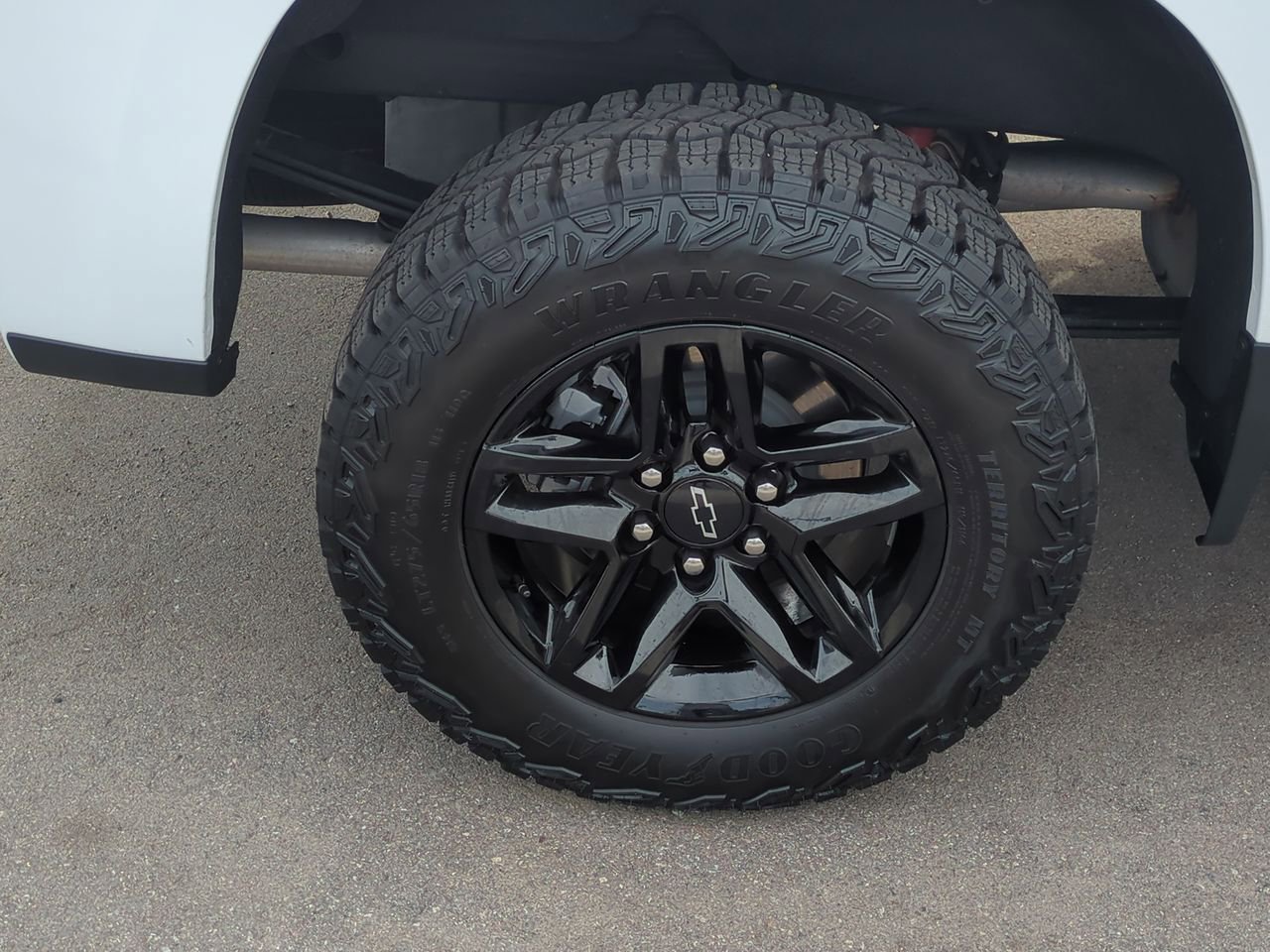 Certified 2025 Chevrolet Silverado 1500 LT Trail Boss w/ Convenience Package II AWD/4WD image 33