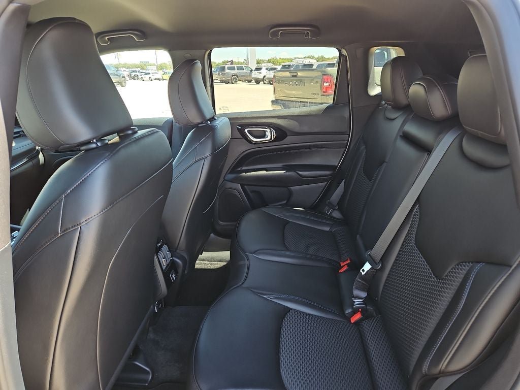 New 2026 Jeep Compass Latitude AWD/4WD image 17