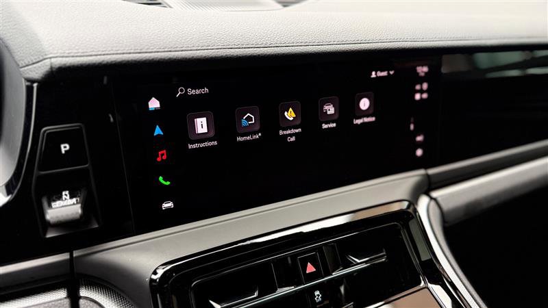 Used 2025 Porsche Panamera 4 w/ Premium Package image 31