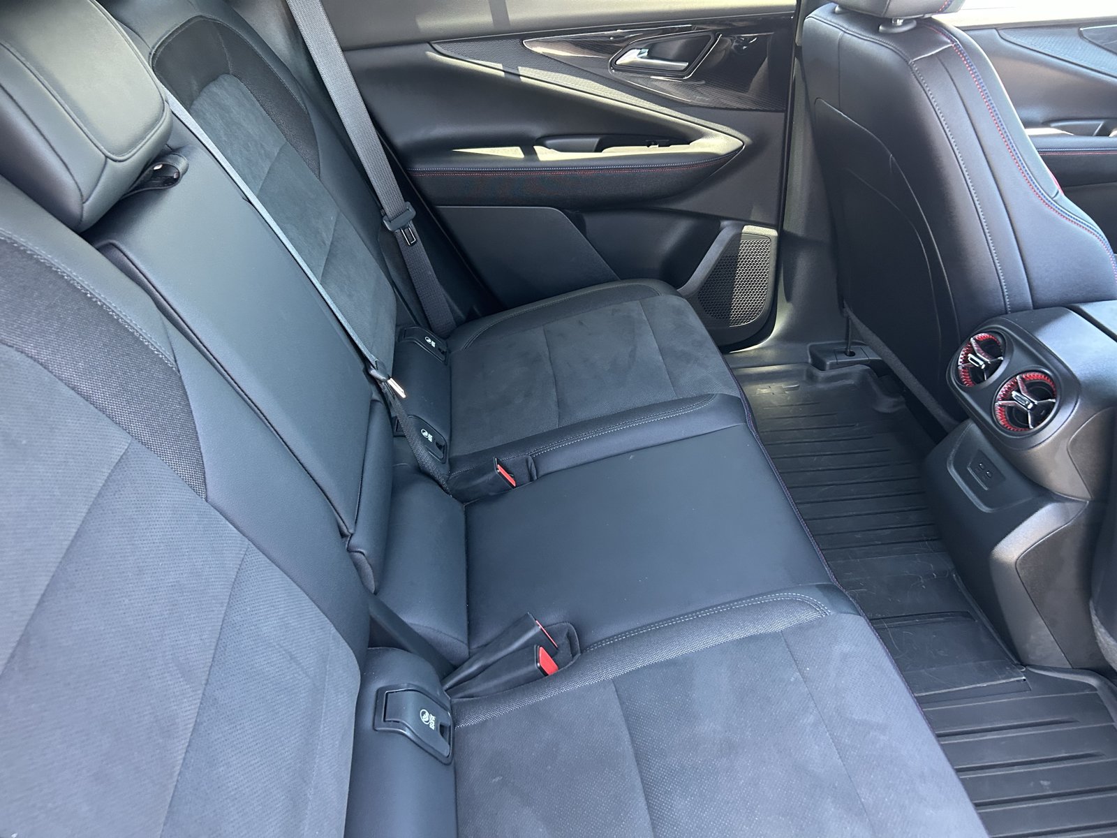 Certified 2025 Chevrolet Blazer EV RS AWD/4WD image 14