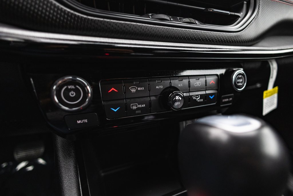 Used 2023 Jeep Compass Trailhawk w/ Trailhawk Elite Group image 16