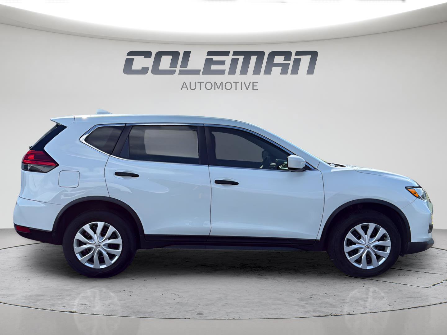 Used 2017 Nissan Rogue S AWD/4WD image 11