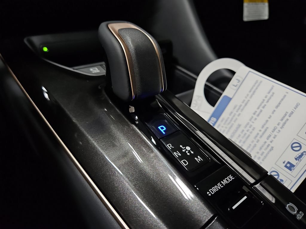 New 2026 Toyota Crown Platinum AWD/4WD image 23