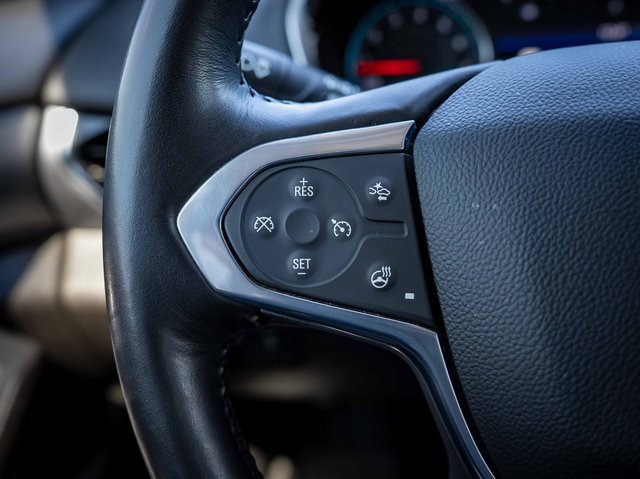 Used 2021 Chevrolet Traverse Premier image 33