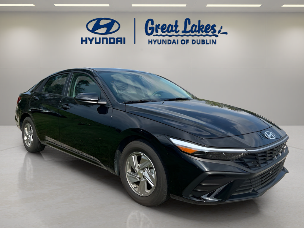 Used 2026 Hyundai Elantra SE FWD image 7