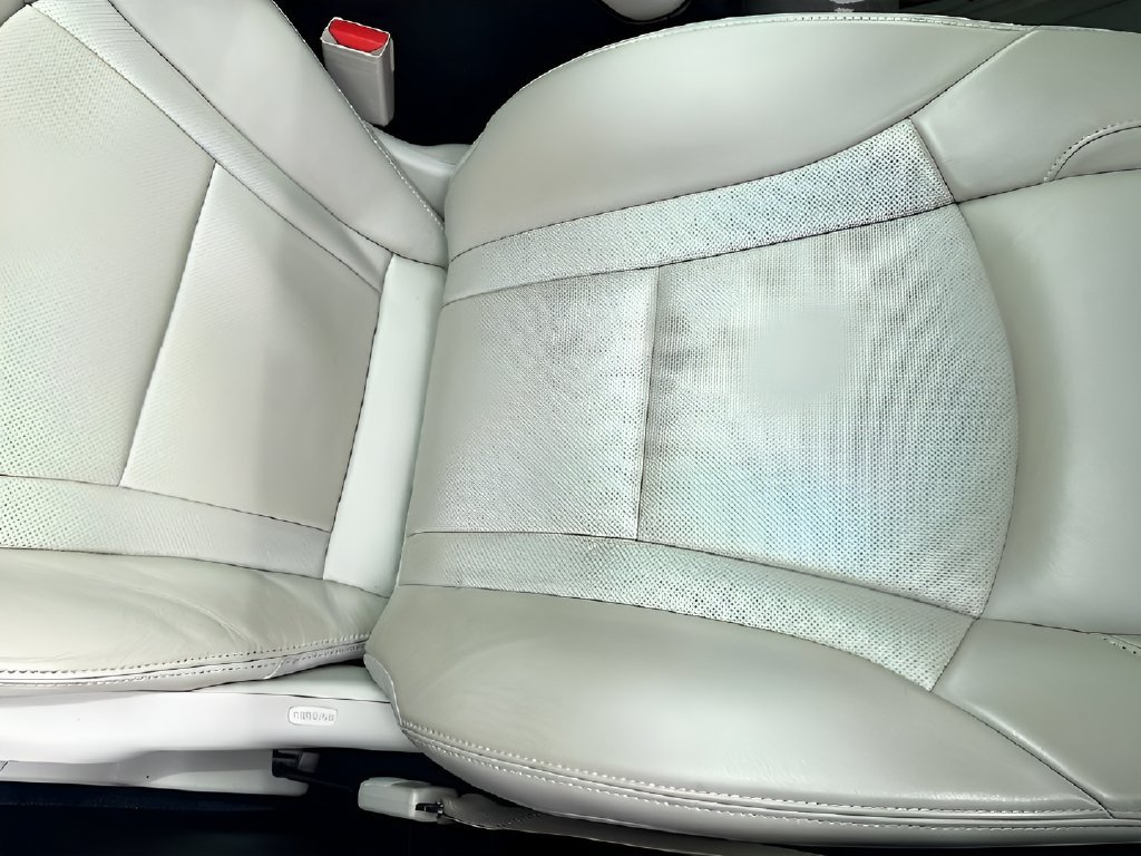 Used 2021 Buick Enclave Essence FWD image 19