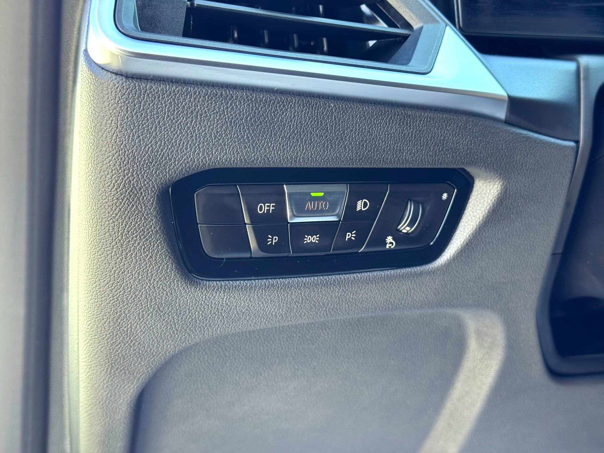 Used 2023 BMW 230i 230i M Sport w/ M Sport Package image 17