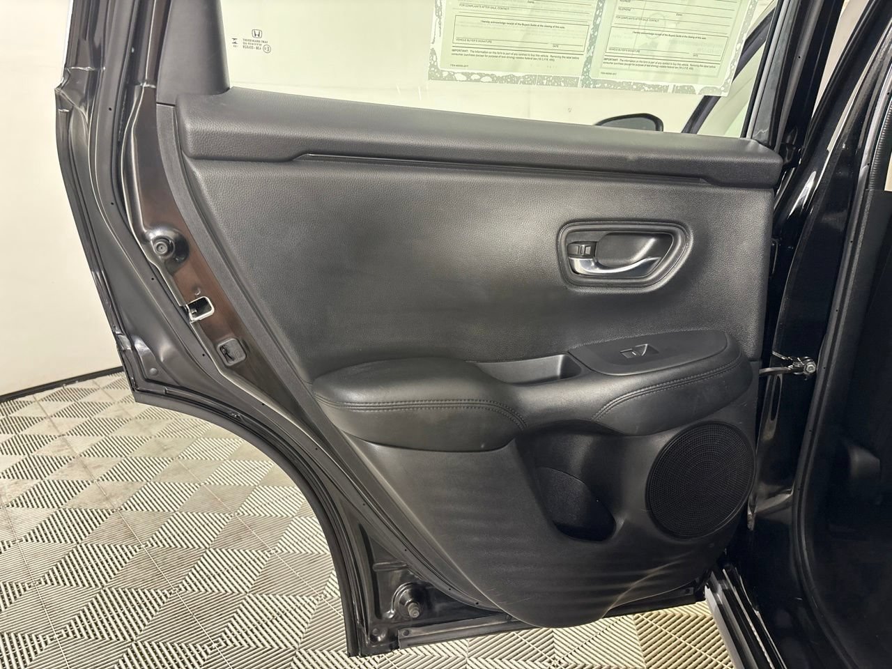 Used 2024 Honda HR-V LX image 18