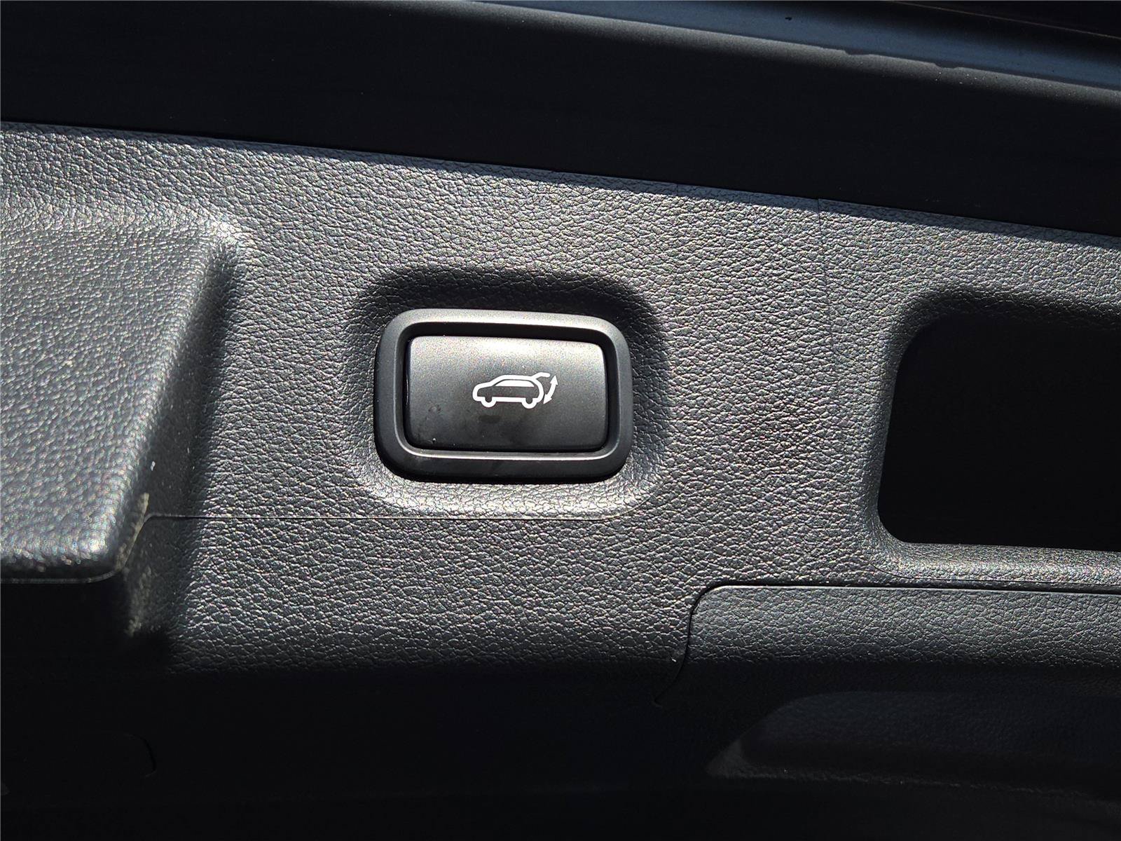 Used 2023 Hyundai Santa Fe SEL AWD/4WD image 31