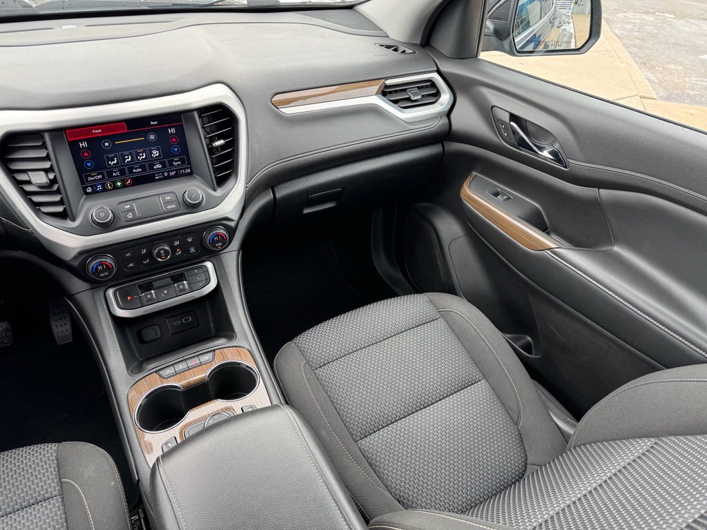 Used 2023 GMC Acadia SLE w/ Driver Convenience Package FWD image 27