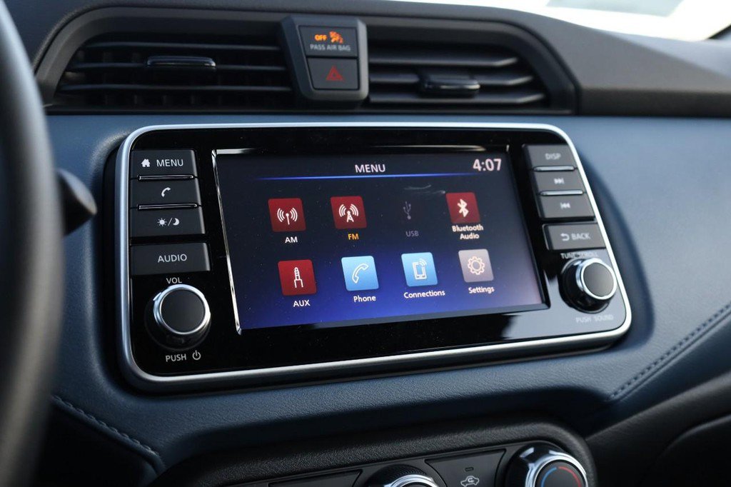 New 2025 Nissan Versa SV w/ Trunk Package image 11