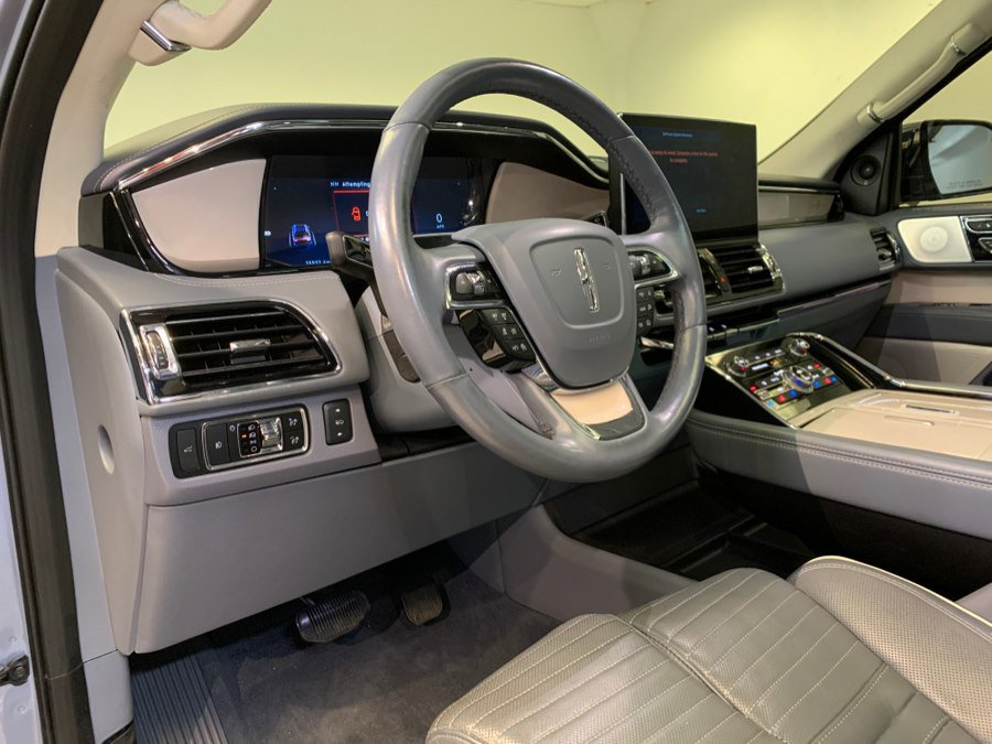 Used 2023 Lincoln Navigator Black Label AWD/4WD image 18