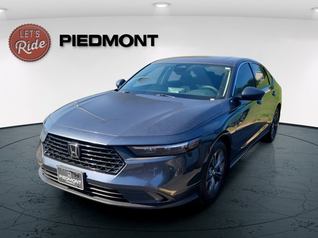 Used 2023 Honda Accord EX image 1