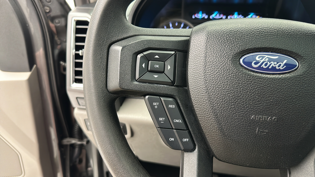 Used 2018 Ford F250 XLT w/ XLT Premium Package AWD/4WD image 20