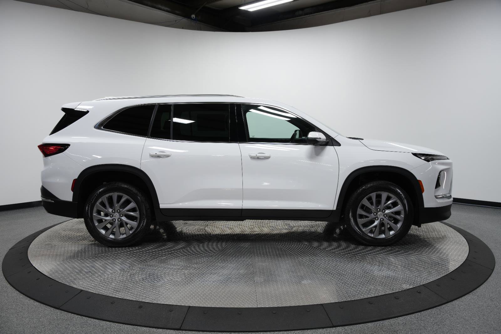 New 2026 Buick Enclave Preferred w/ Power Package image 9