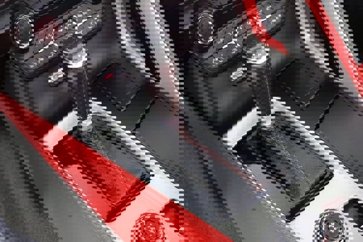 Used 2016 Chevrolet Corvette Z06 w/ 3LZ Preferred Equipment Group image 6