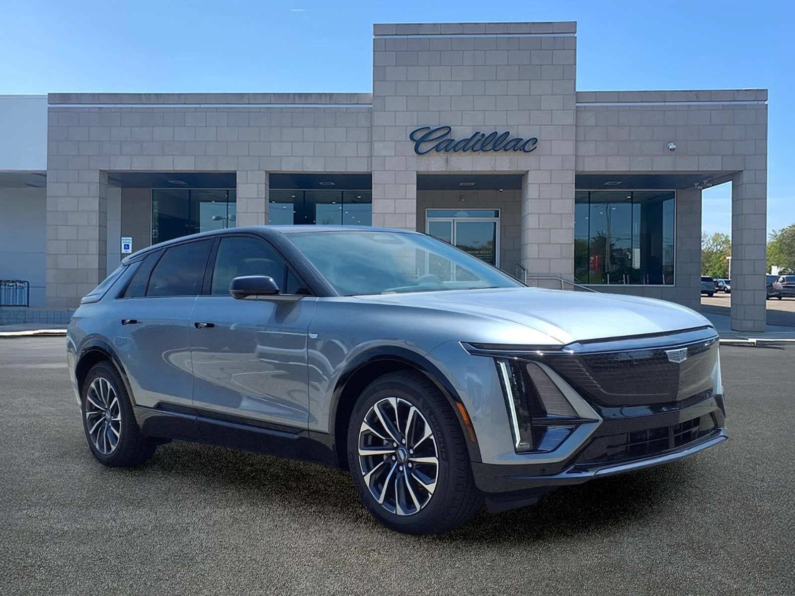 New 2026 Cadillac Lyriq Sport w/ LPO, Floor Liner Package AWD/4WD image 3