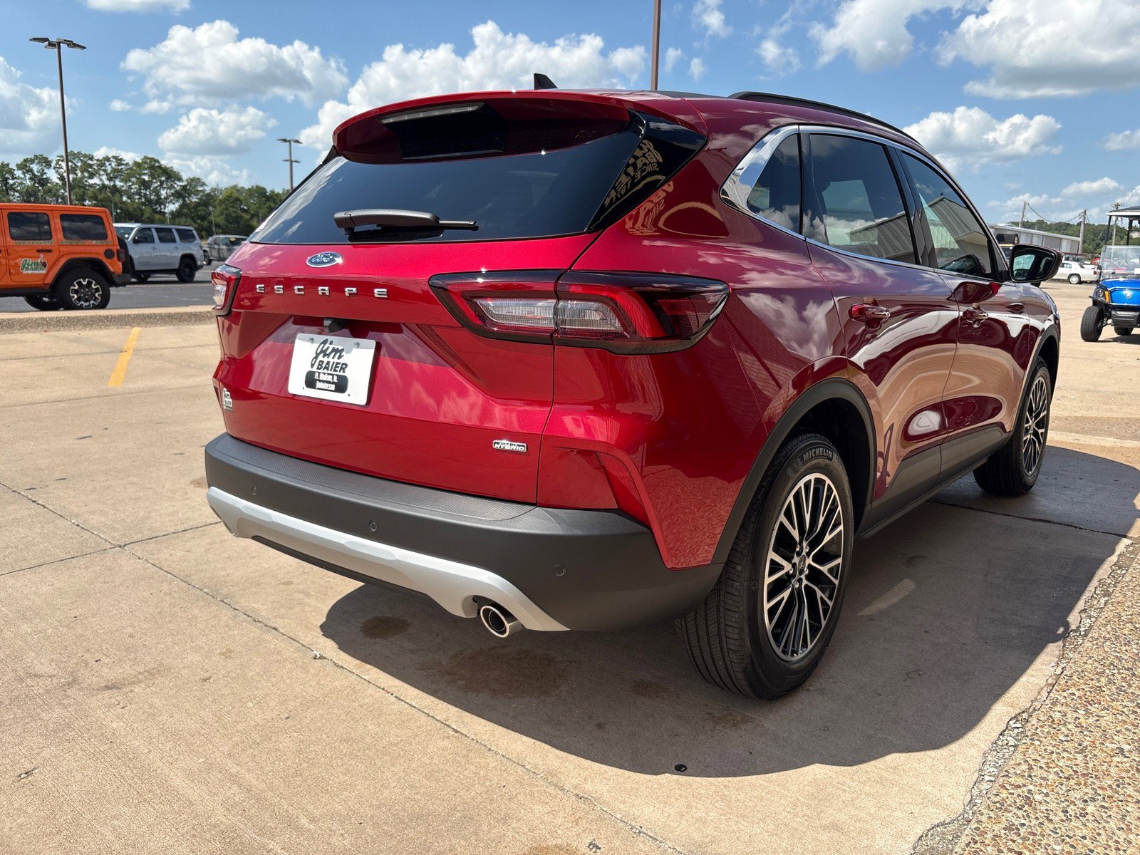 New 2025 Ford Escape SE image 8