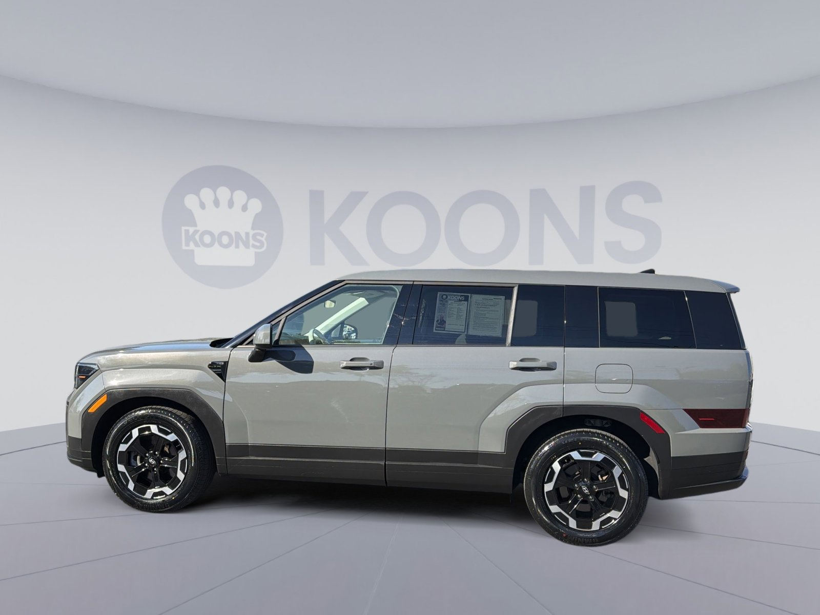 Used 2024 Hyundai Santa Fe SE image 2