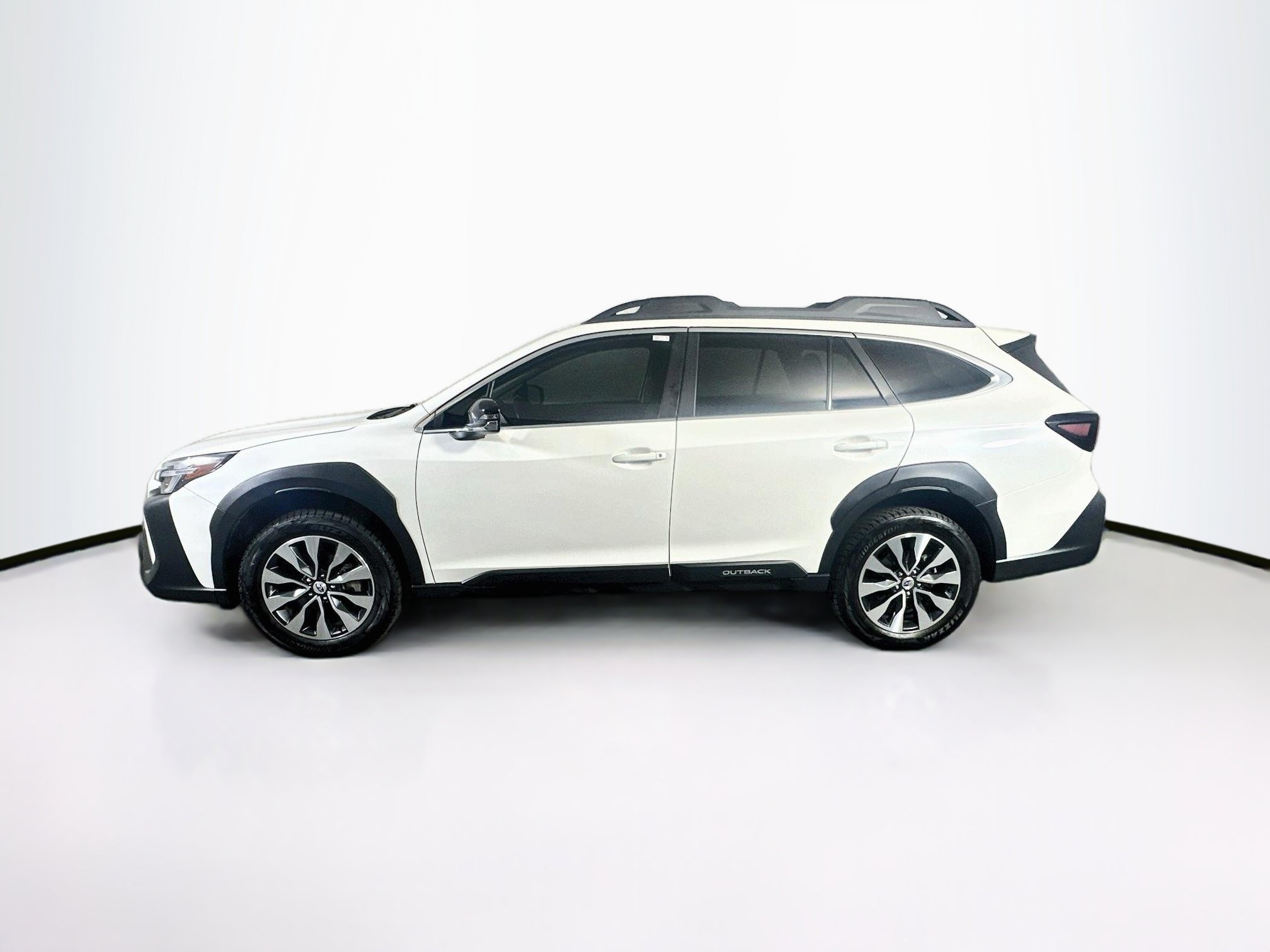 Used 2024 Subaru Outback Limited AWD/4WD image 4