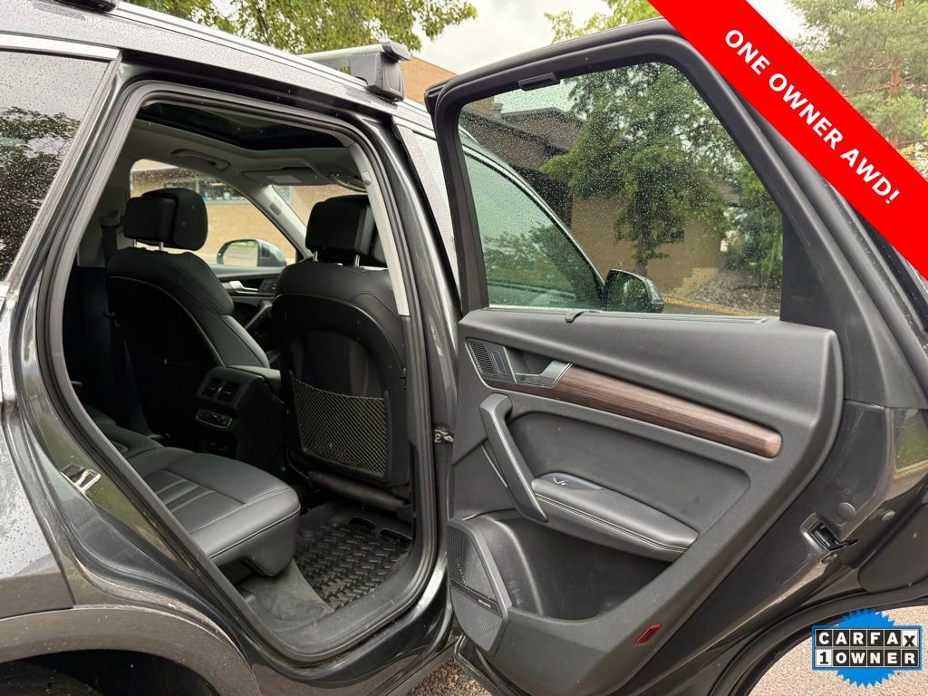 Used 2021 Audi Q5 e Prestige w/ Prestige Package image 15