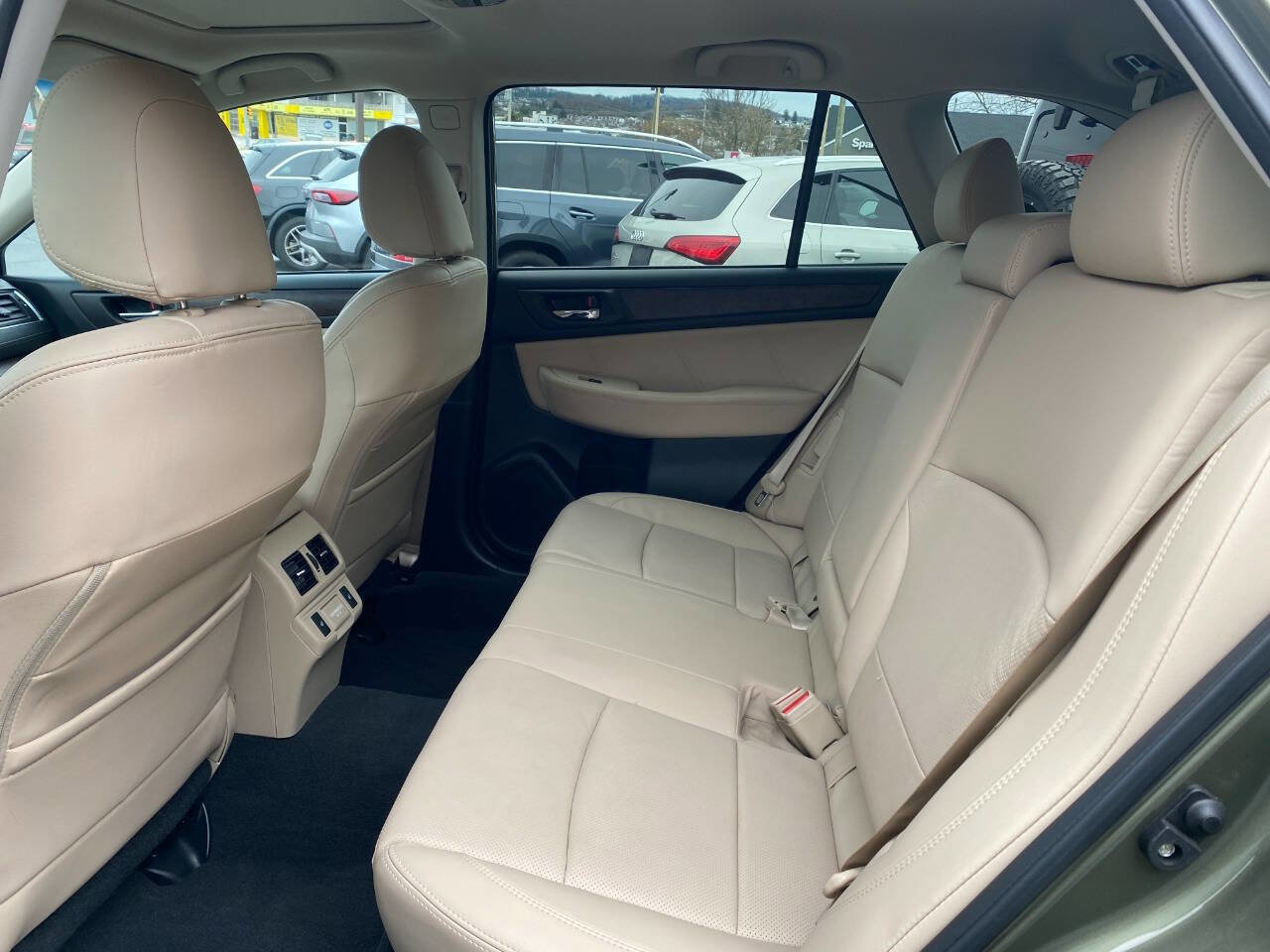 Used 2018 Subaru Outback 2.5i Limited image 23