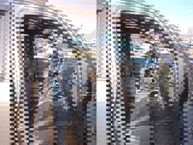 Used 2022 Nissan Frontier PRO-4X w/ Pro-4X Premium Package image 17