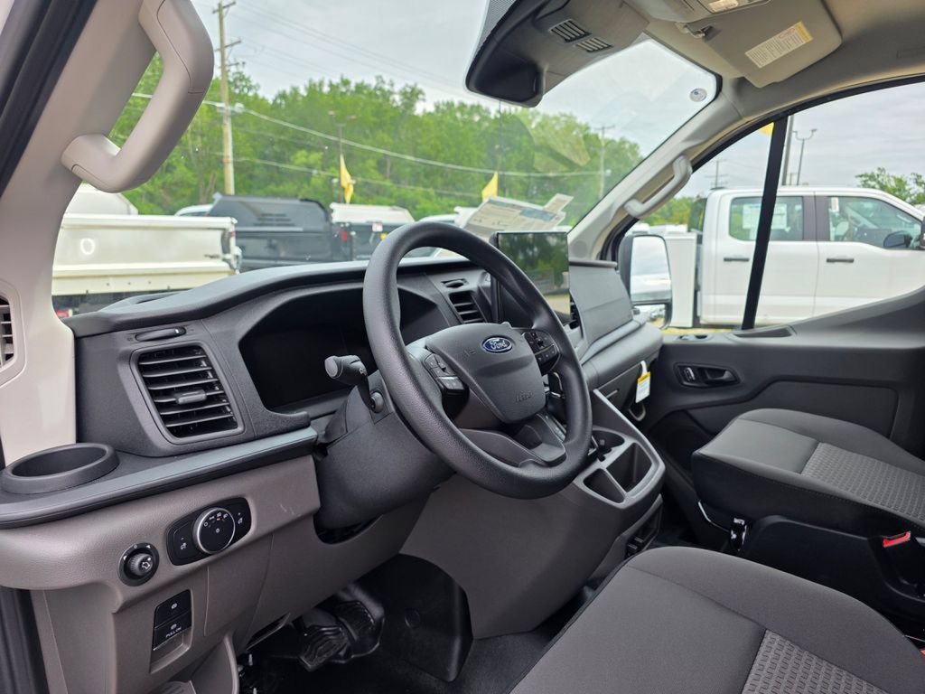 New 2026 Ford Transit 250 Low Roof RWD image 14