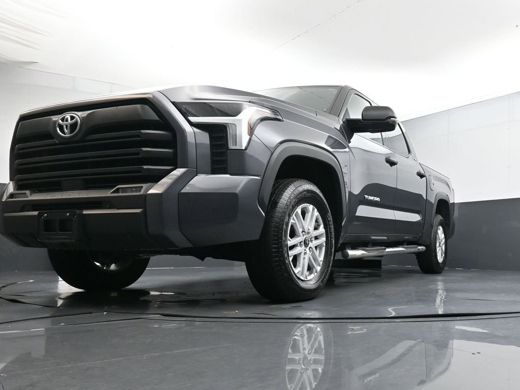 Used 2023 Toyota Tundra SR5 w/ SR5 Convenience Package AWD/4WD image 40