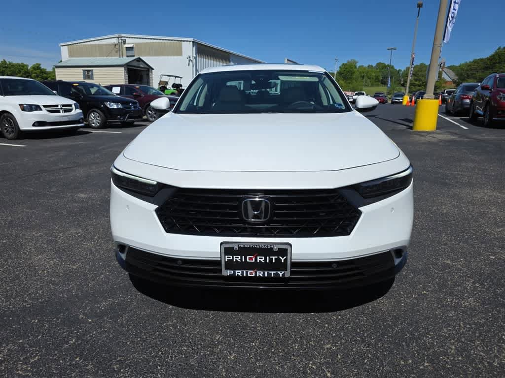 Certified 2025 Honda Accord Touring image 4