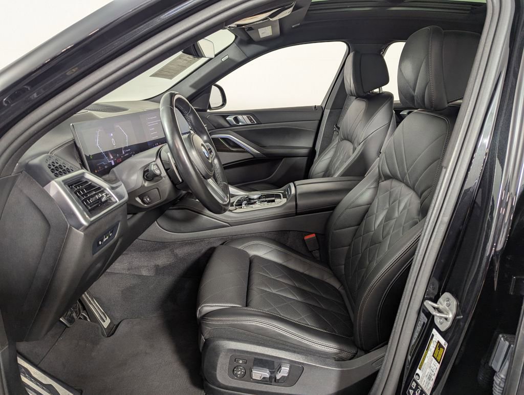 Used 2024 BMW X6 xDrive40i image 3