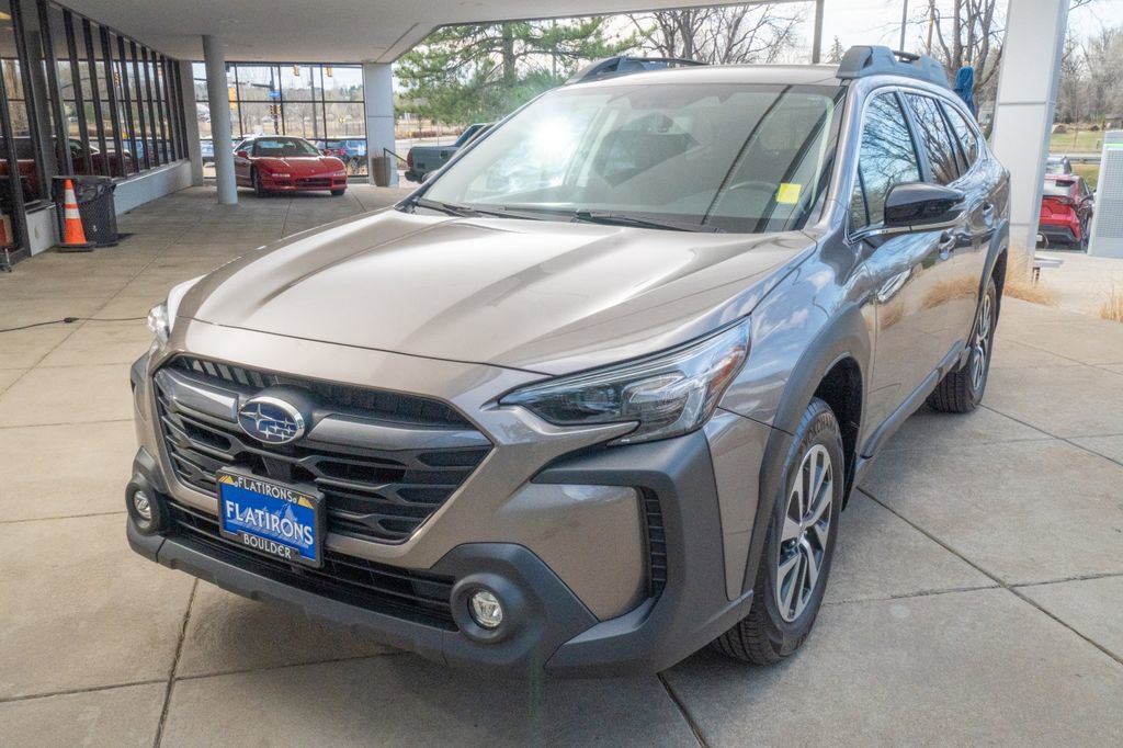 Certified 2024 Subaru Outback Premium image 3