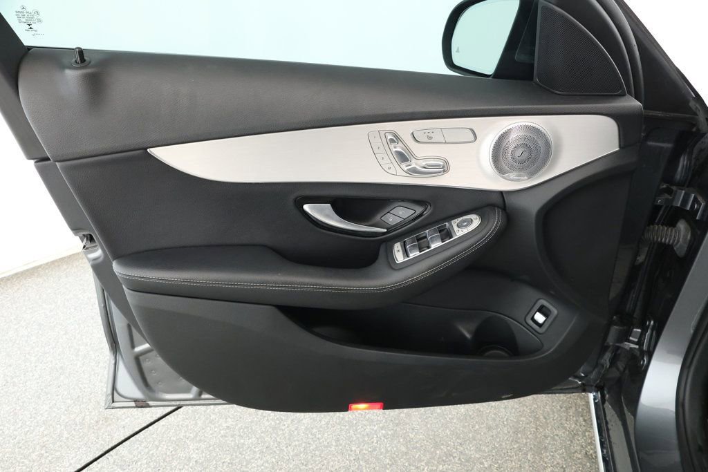 Used 2021 Mercedes-Benz C 300 Sedan w/ Premium Package image 9