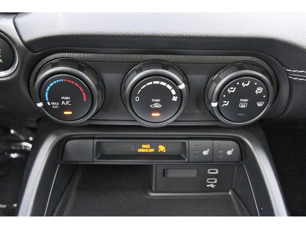 New 2026 MAZDA MX-5 Miata Club w/ Interior Package RWD image 22