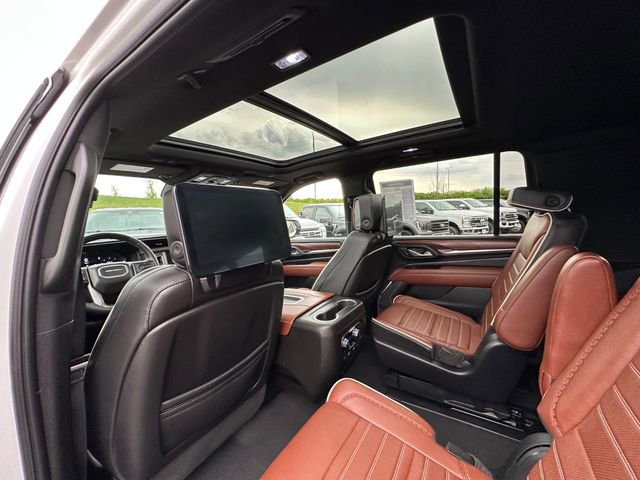 Used 2023 GMC Yukon XL Denali Ultimate image 21