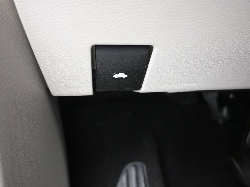 Used 2022 Chrysler Pacifica Touring-L image 28