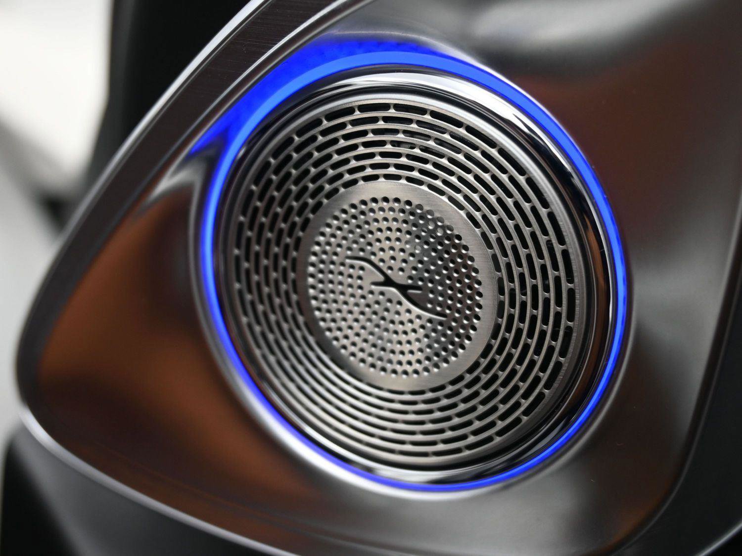 Used 2022 Mercedes-Benz S 580 4MATIC Sedan w/ AMG Line Package image 24