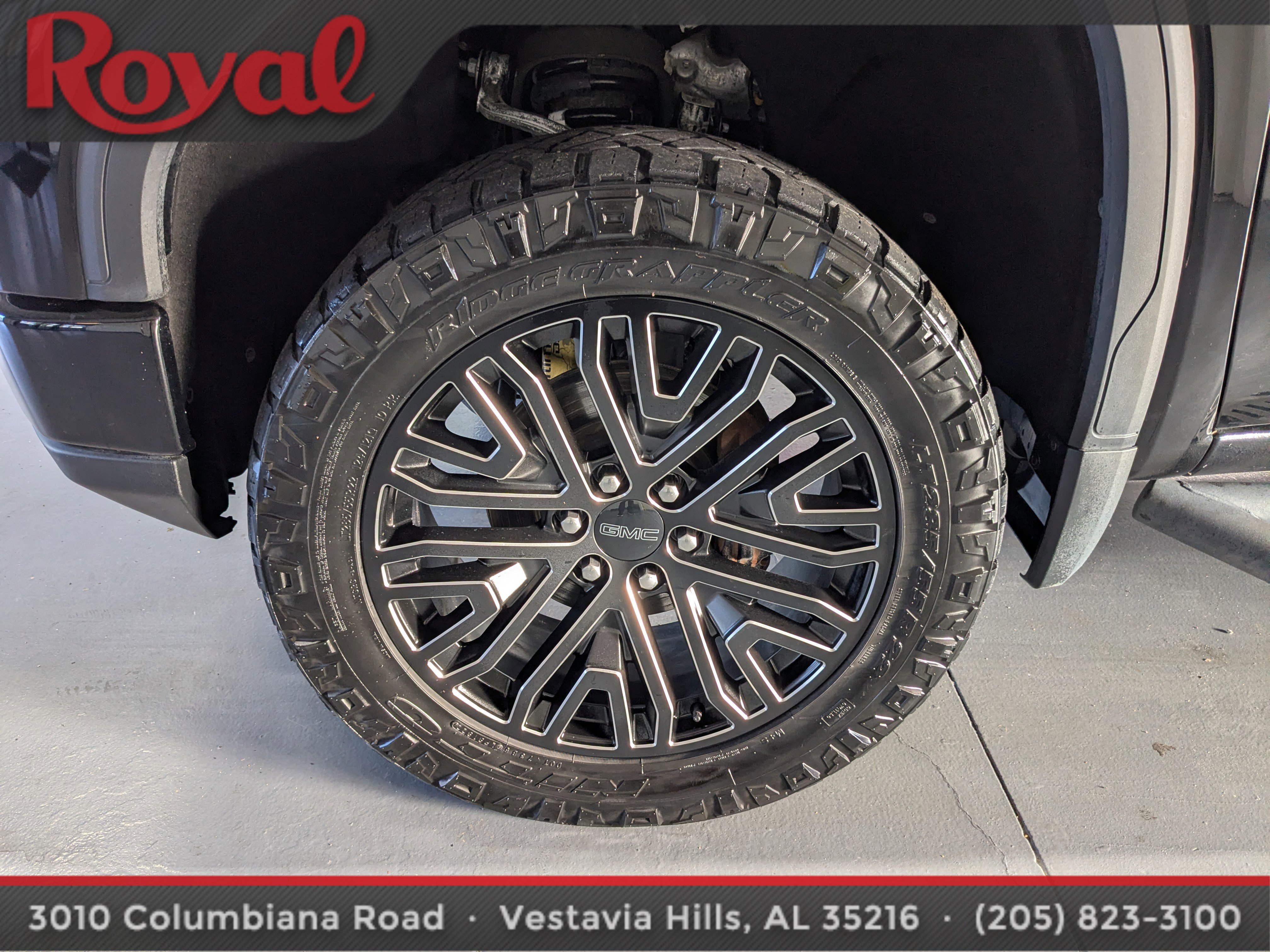 Used 2023 GMC Sierra 1500 AT4X image 27