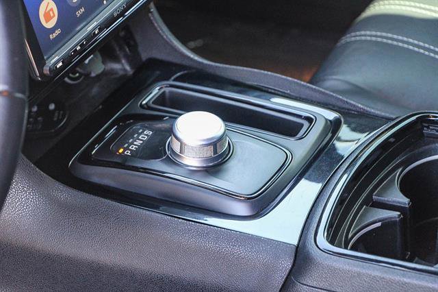 Used 2018 Chrysler 300 S image 22