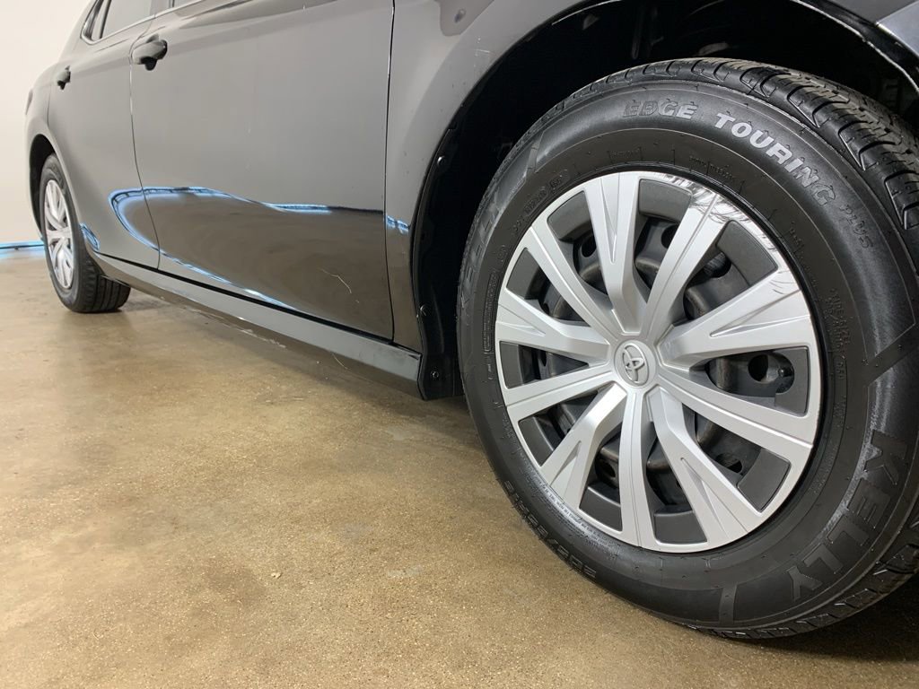 Used 2021 Toyota Camry LE FWD image 6