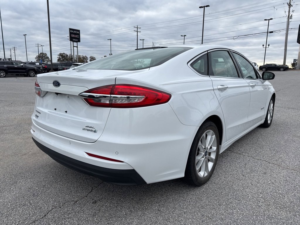 Used 2019 Ford Fusion SEL image 24