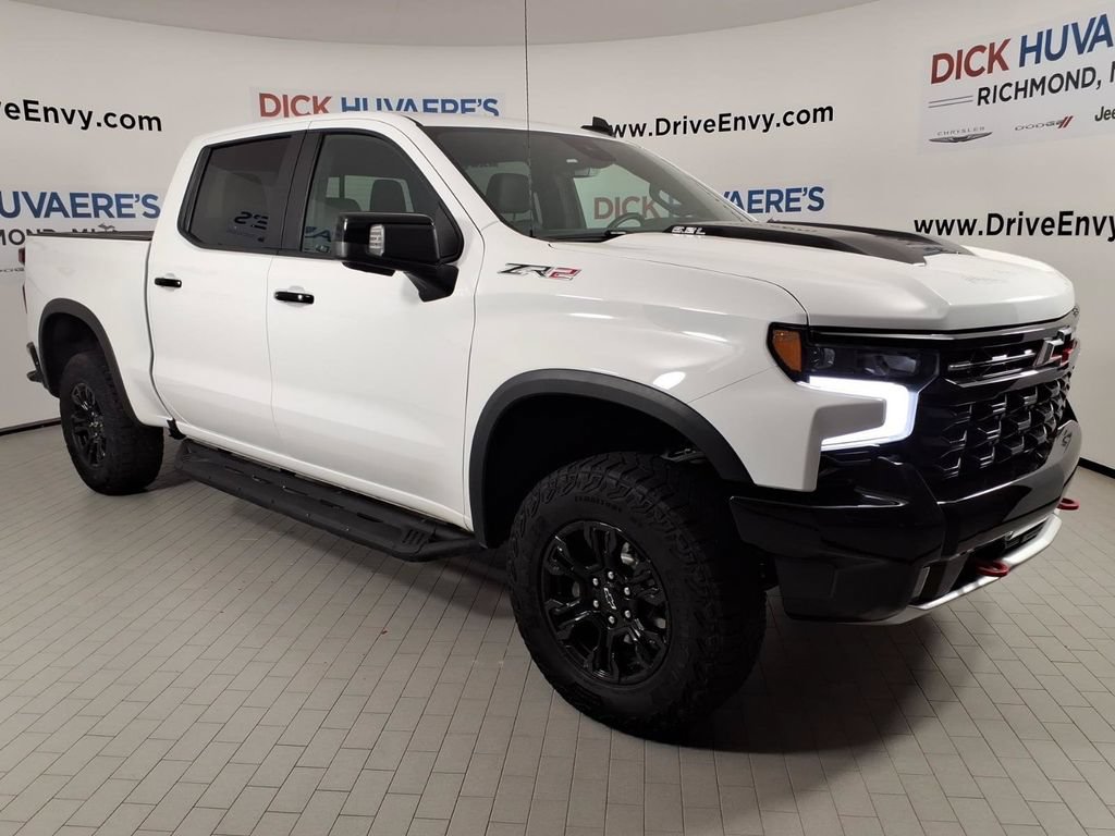 Used 2024 Chevrolet Silverado 1500 ZR2 w/ Technology Package AWD/4WD image 3
