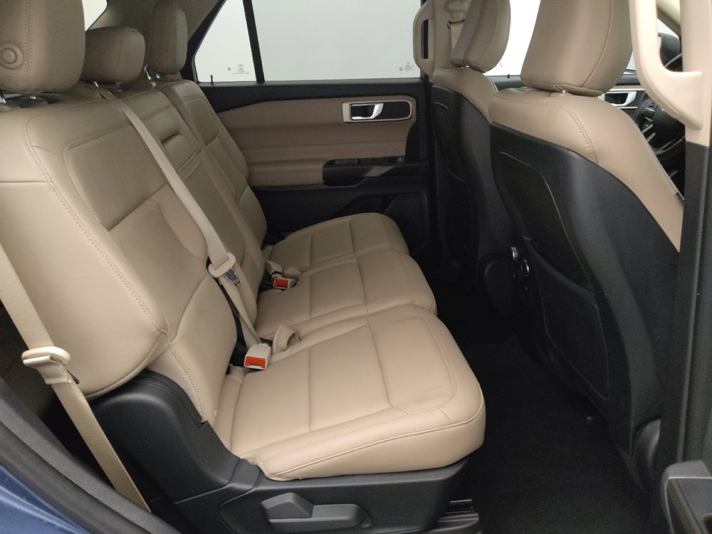 Used 2020 Ford Explorer XLT w/ Equipment Group 202A image 19