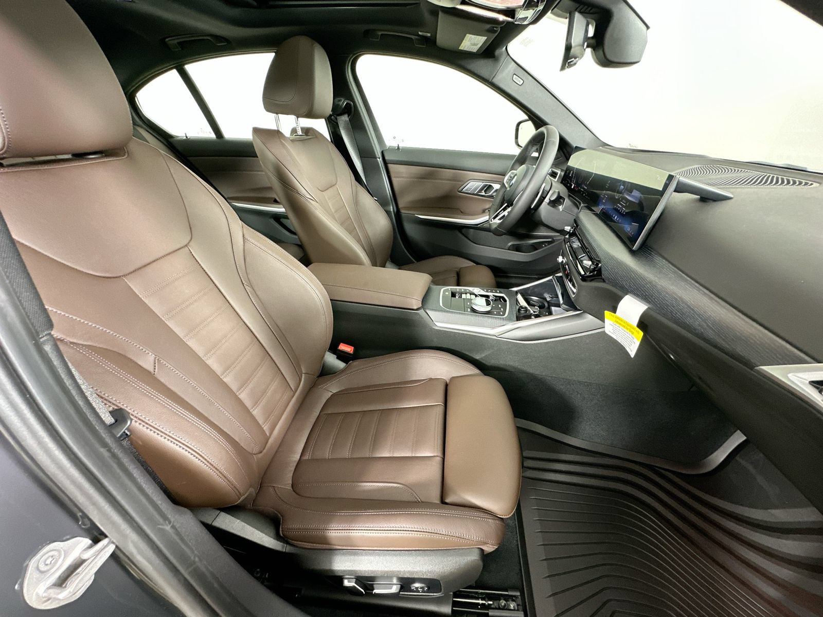 New 2026 BMW 330i xDrive Sedan w/ M Sport Package AWD/4WD image 43