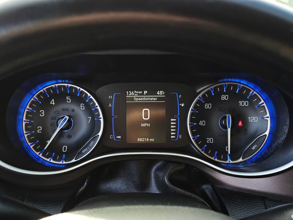 Used 2021 Chrysler Voyager Lxi image 20