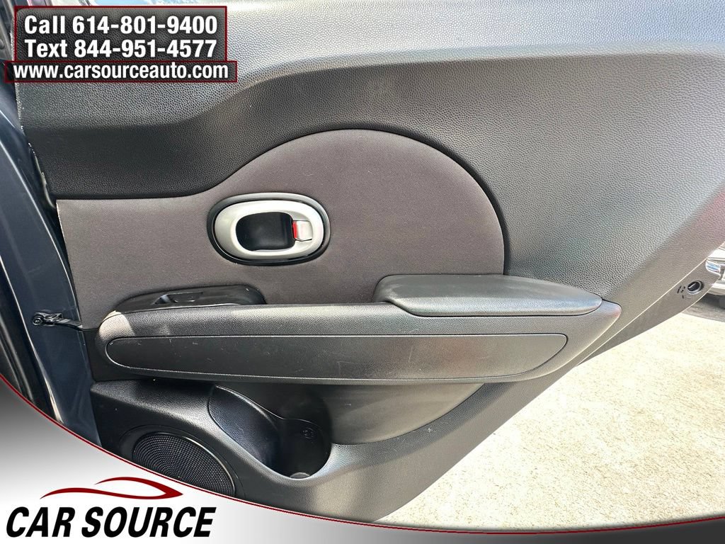 Used 2016 Kia Soul + FWD image 19
