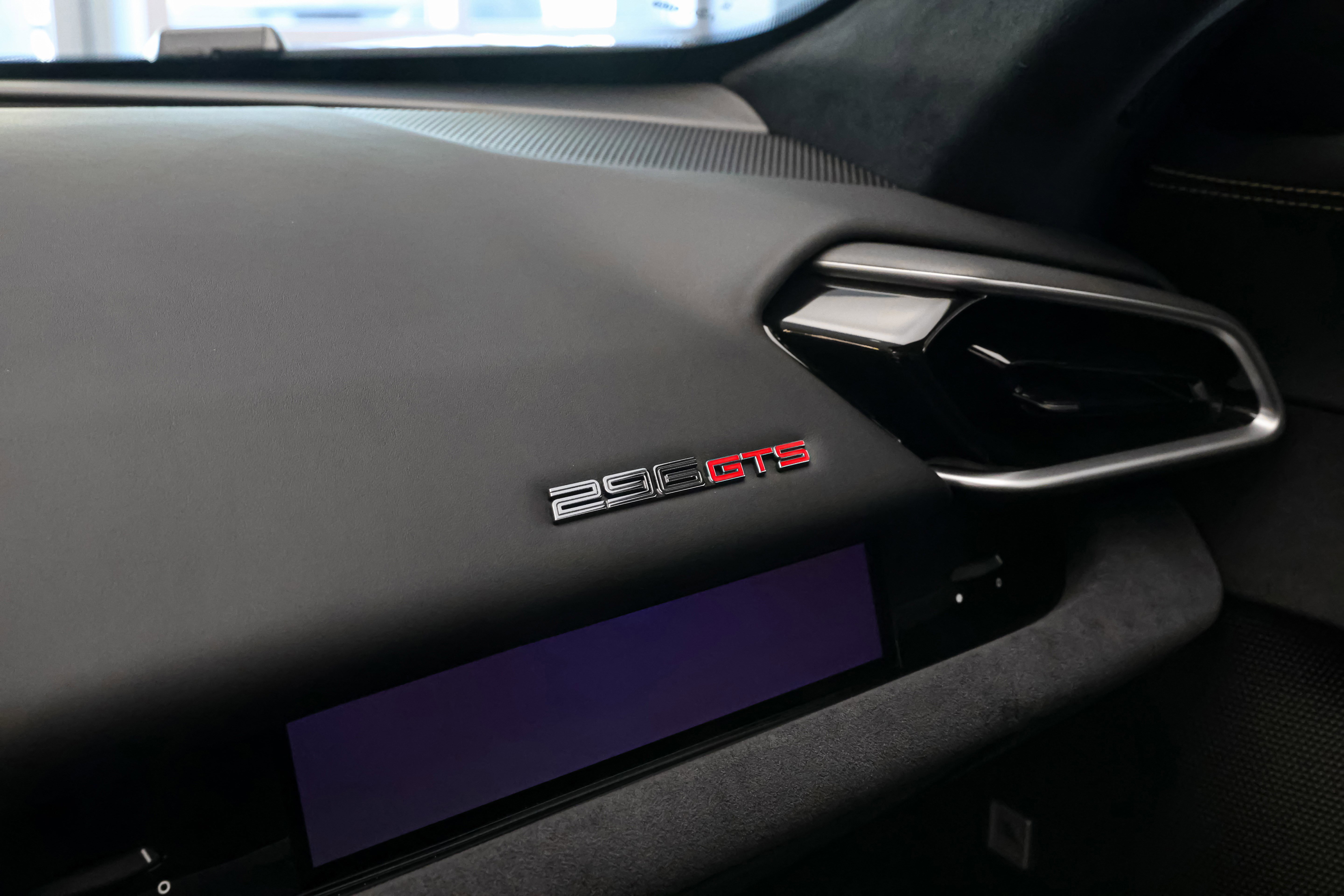 Used 2024 Ferrari 296 GTS image 29