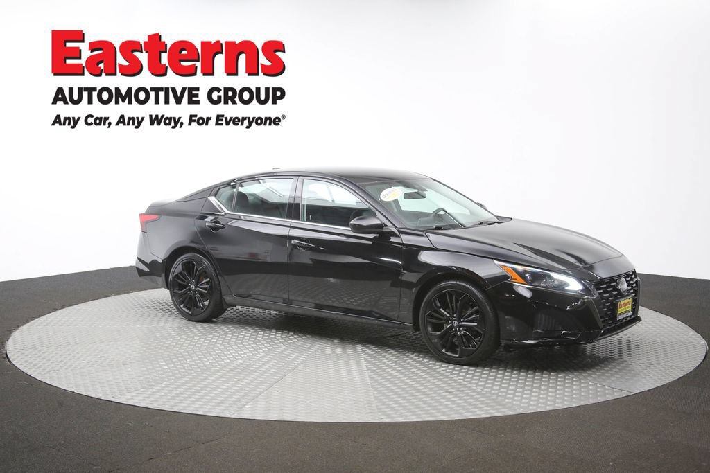 Used 2024 Nissan Altima 2.5 SR FWD image 49