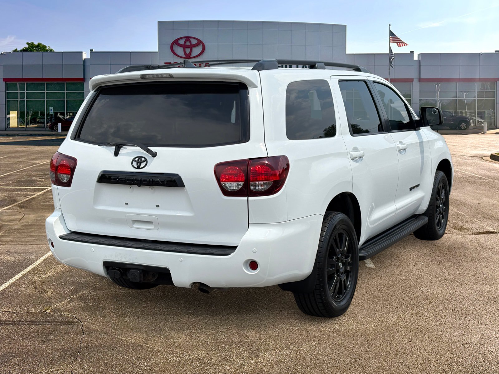 Used 2021 Toyota Sequoia TRD Sport w/ TRD Sport Premium Package AWD/4WD image 5